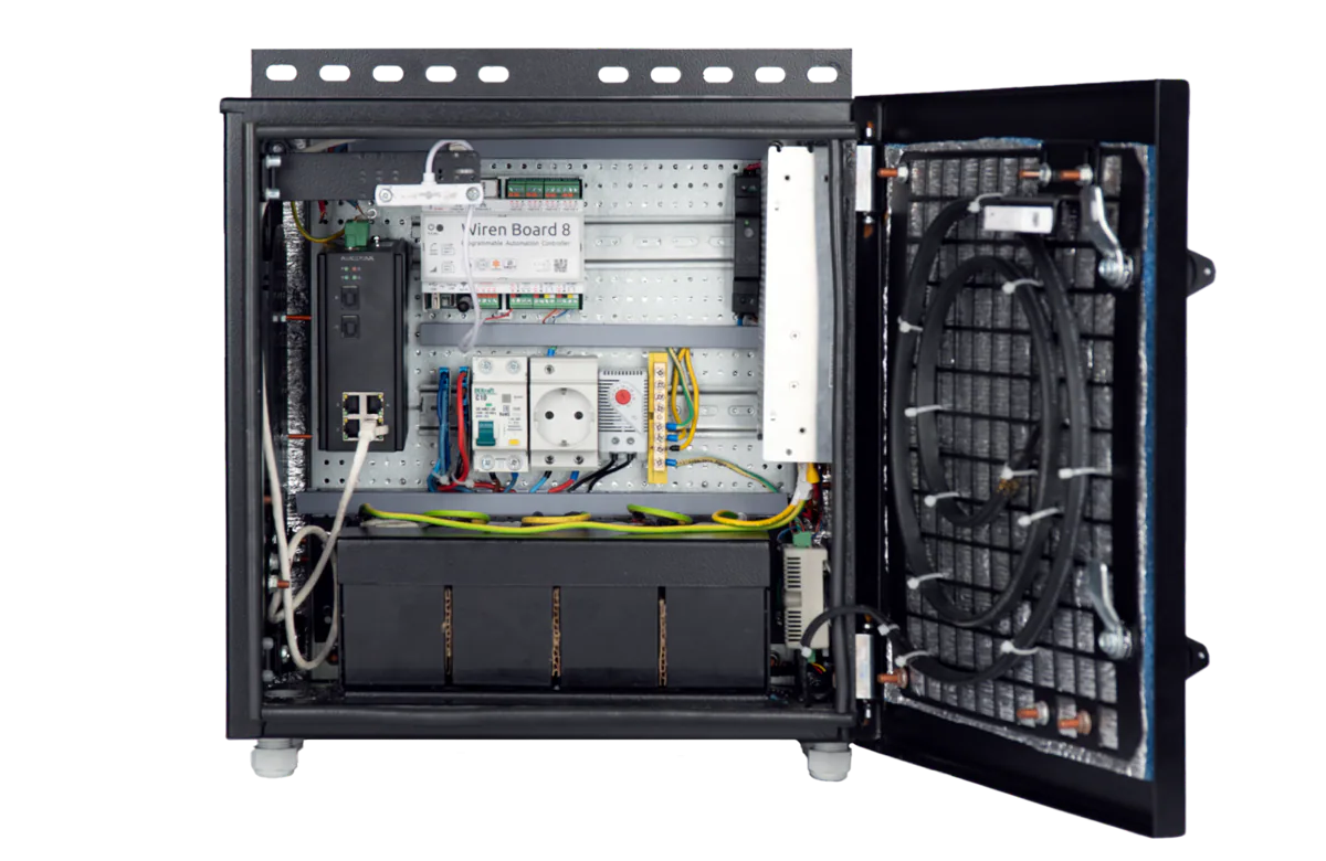 Оборудование NIKOMAX GL-SW-PRO-MG04-2GTH-MN-BOX